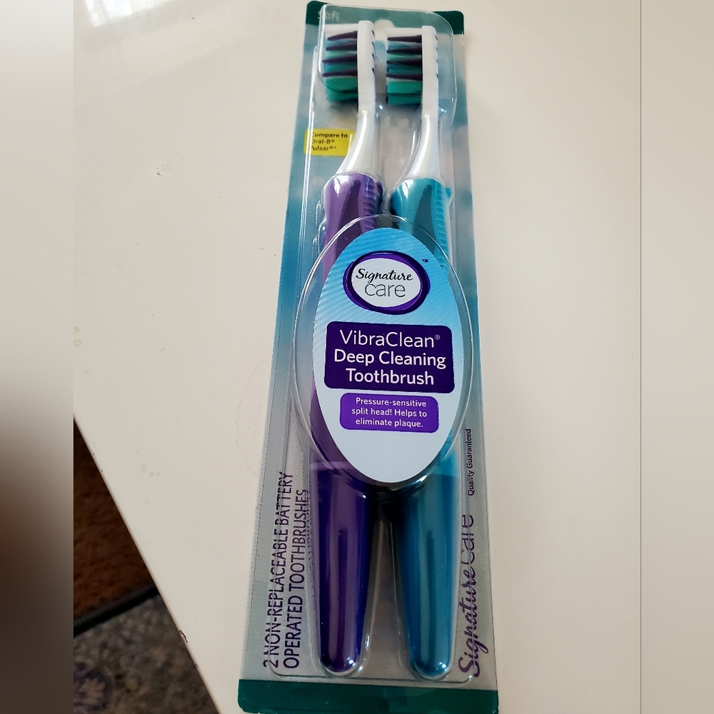 2-Signature Battery Operated toothbrush 🪥